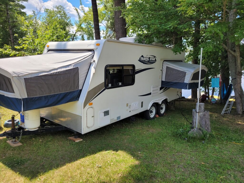2009 Travel Star hybrid camper