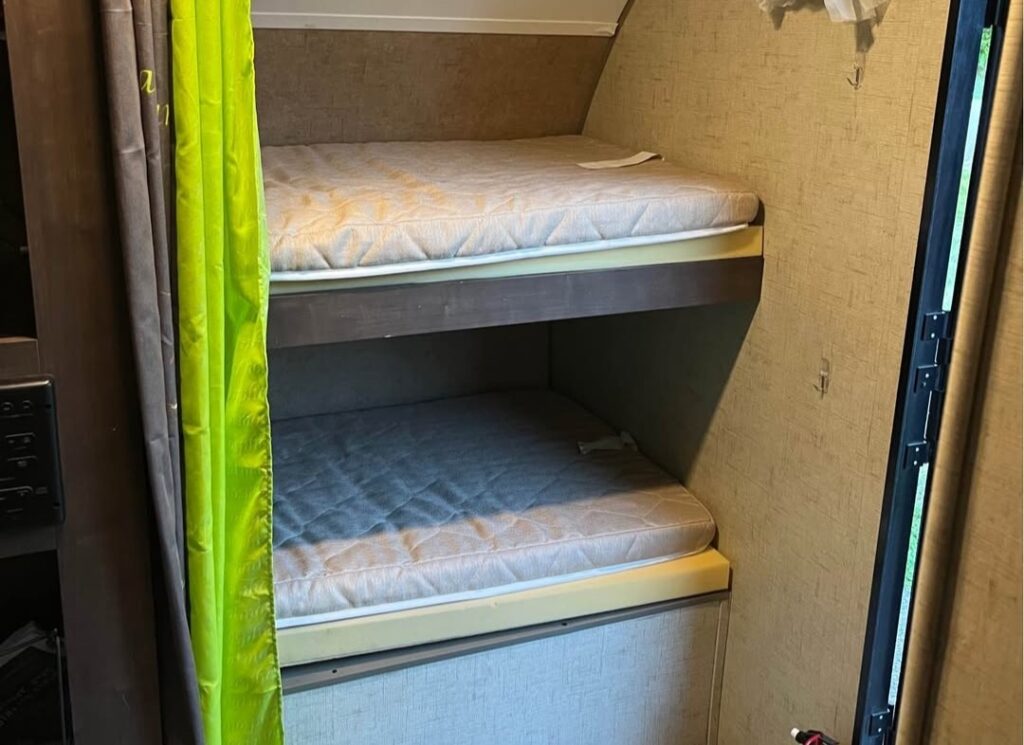 Very short RV bunk beds